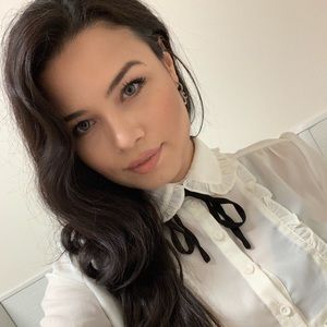 Meet your Posher, Jasmine